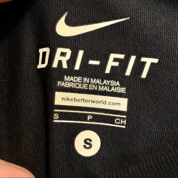 Nike Dri Fit T-Shirt - Picture 4 of 5